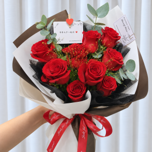 RS82 - Fiery Blooms ~ Fresh Flower 鲜花