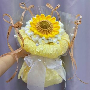 VC15 -  Golden Hour ~ Crochet Flower 针织花