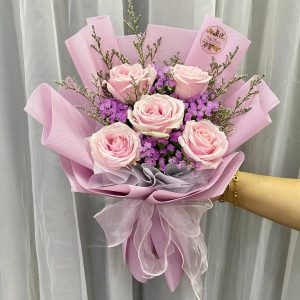 RS138 - Sugar Plum Dreams ~ Fresh Flower 鲜花