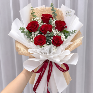 RS23 - Crimson Vow ~ Fresh Flower 鲜花