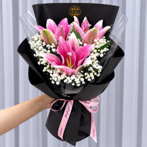 LL24- Chic Lily ~ Fresh Flower 鲜花